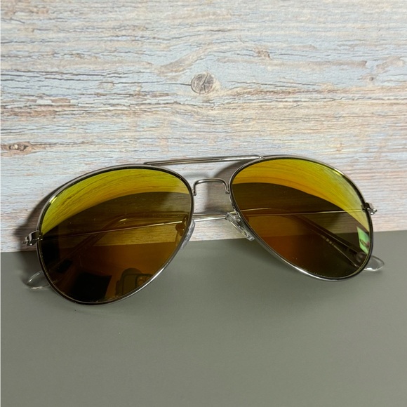 Silver Frame Cop Style Panama Jack aviator sunglasses GUC - Picture 2 of 5